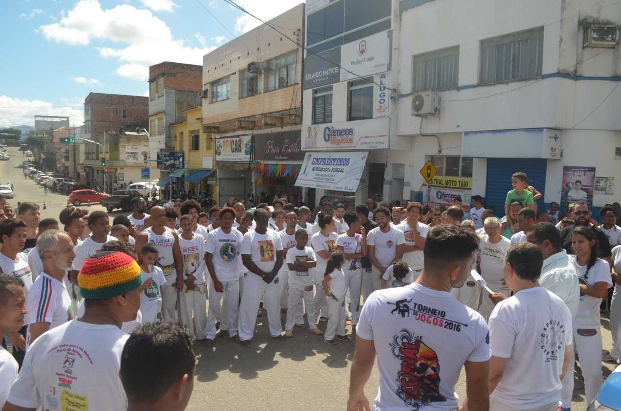 Camacã: Prefeito Interino Paulo do Gás participa de Homenagem a Mestre Medicina